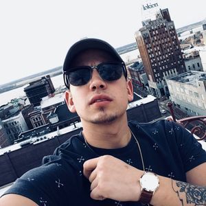 Meet your Posher, Roderick